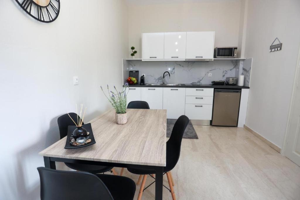 Kouros Apartments Litheres Экстерьер фото